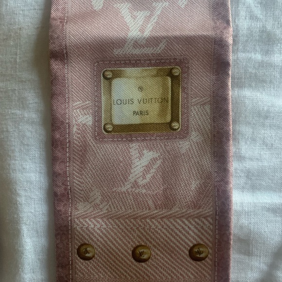 Louis Vuitton Silk Scarf - Picture 3 of 7